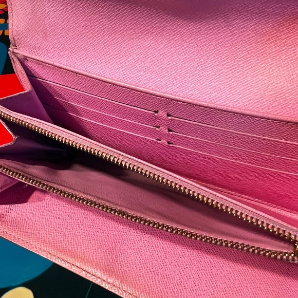 LOUIS VUITTON MURAKAMI SARAH WALLET W/DUSTBAG (DATE CODE CA0122) - Picture 11 of 16